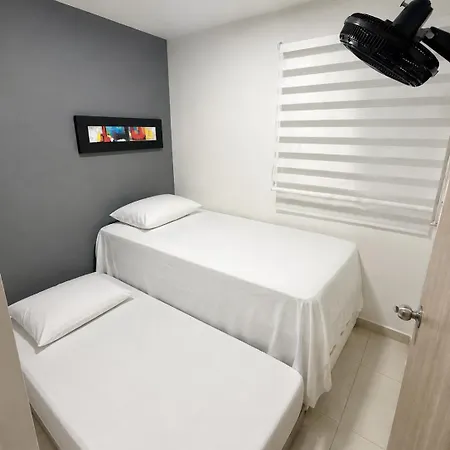 Apartamento Completo De 3 Cerca De La Playa Cartagena