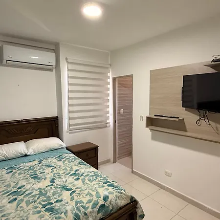 Completo De 3 Cerca De La Playa Apartamento